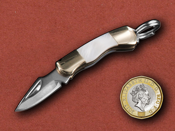 [Duncans CoreForge] Miniature Mother of Pearl Folder