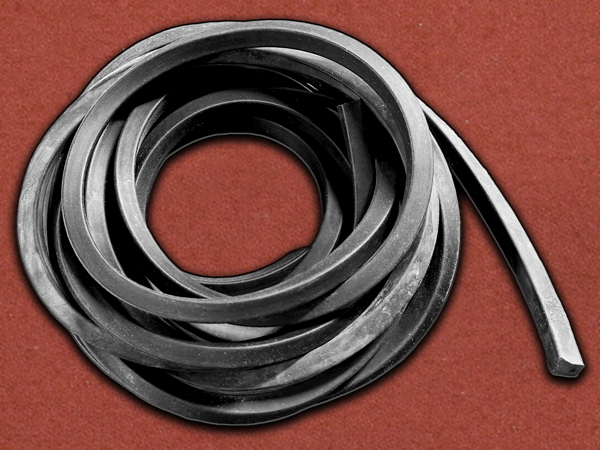 [Duncans] Square Black Slingshot Elastic (1 metre) High Power