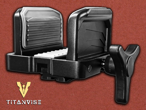 [Duncans] TitanVise - Tripod/Monopod Gun / Shooting Mount