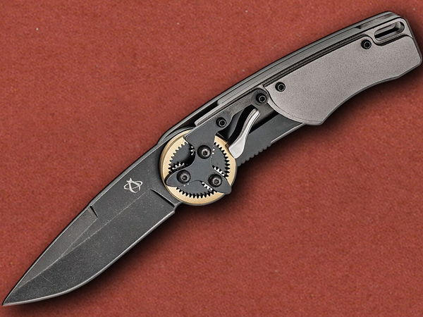 [Mantis Knives] Gearhead Gray Tanto, Brass Collar