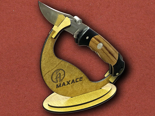 [Duncans] Wooden Knife Display Stand for Maxace Knives