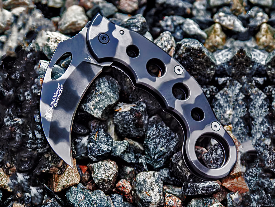 Smith & Wesson] Extreme Ops Karambit Camo | Duncans Gunmakers Ltd