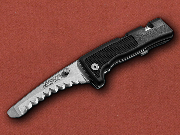 [Smith & Wesson] First Responder Rescue Tool